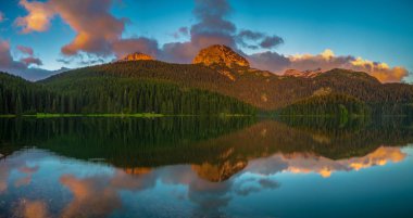 Durmitor Milli Parkı, Zabljak, Karadağ, Avrupa'nın siyah lake