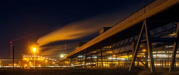 Stor Kemisk Fabrik Natten — Stockfoto