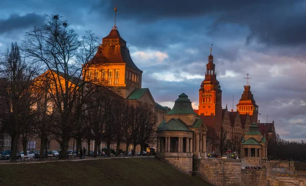 하늘에 폴란드에서 슈체친의 역사적이 대표적인 — 스톡 사진