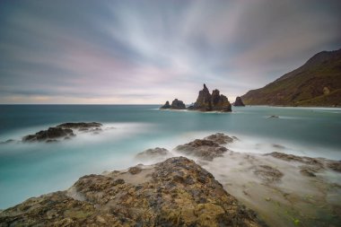 Tenerife, Los Gigantes uçurumları