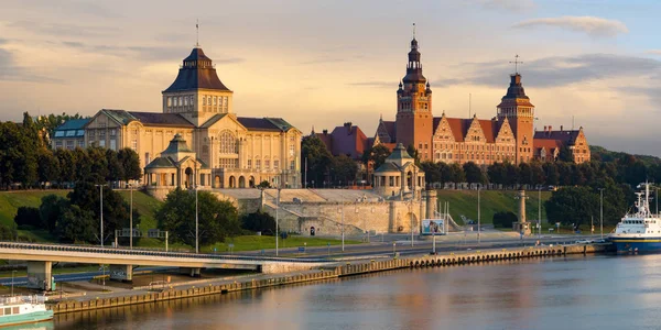 Panoráma a város Szczecin Lengyelország, honlapkészítés a Haken teraszok mor — Stock Fotó