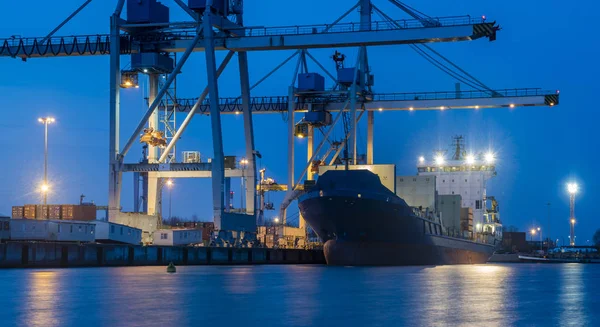 Containerverladung Mit Dem Kran Morgen Handelshafen Schifffahrt — Stockfoto