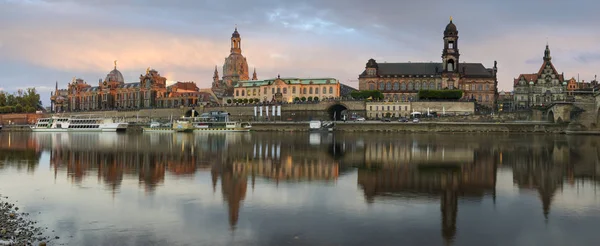 Evening panorama of Dresden, high resolution — Stock Photo, Image