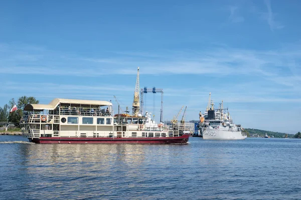 Szczecin, Polen-juni 2017:Nato oorlogsschepen in de oefeningen Baltops 17 — Stockfoto