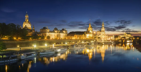 Panorama nocturne de Dresde — Photo