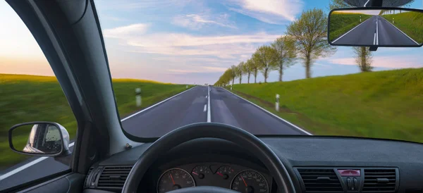 Una Vista Dalla Cabina Pilotaggio Auto Che Percorre Strada Campagna — Foto Stock