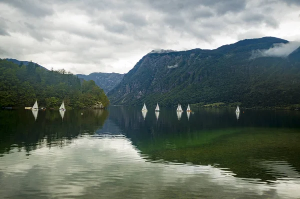 ボーヒン湖写真素材 ロイヤリティフリーボーヒン湖画像 Depositphotos
