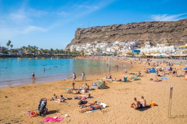 Playa del Cura, güzel plaj yakınındaki playa Amadores, Porto Riko kasaba, Gran Canaria, Kanarya Adaları. İspanya