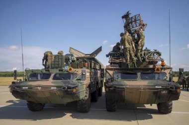 9 k 33 Osa, Zrk-Sd Romb, Nato kod: Sa-8 Gecko) - kendinden tahrikli uçaksavar füze sistemi 