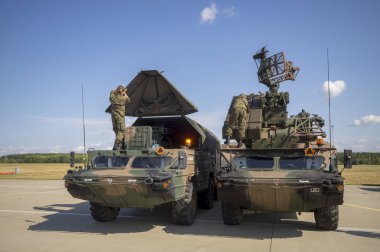 9 k 33 Osa, Zrk-Sd Romb, Nato kod: Sa-8 Gecko) - kendinden tahrikli uçaksavar füze sistemi 