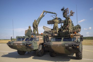 9 k 33 Osa, Zrk-Sd Romb, Nato kod: Sa-8 Gecko) - kendinden tahrikli uçaksavar füze sistemi 