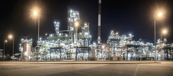 Oljeraffinaderi Natten — Stockfoto