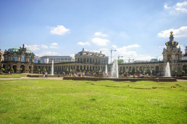 Dresden, Saxrony, Almanya-Mayıs 2017: Dres ünlü Zwinger palace