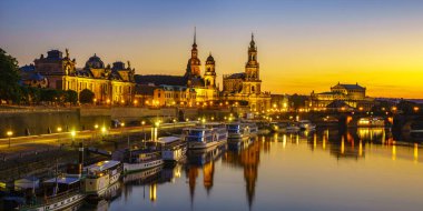 Eski Şehir Dresden gece Panoraması