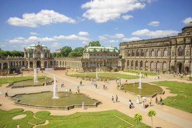 Dresden, Saxrony, Almanya-Mayıs 2017: Dres ünlü Zwinger palace