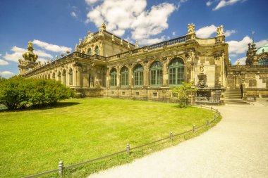 Dresden, Saxrony, Almanya-Mayıs 2017: Dres ünlü Zwinger palace