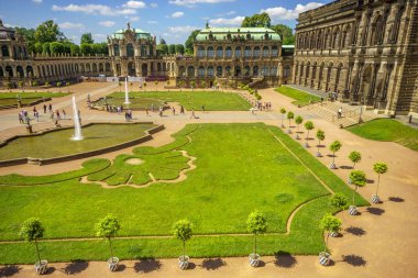 Dresden, Saxrony, Almanya-Mayıs 2017: Dres ünlü Zwinger palace