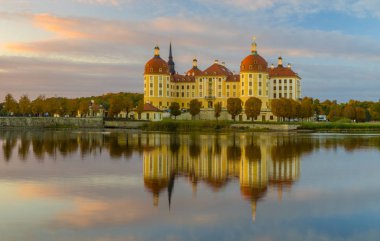 Güzel bir akşam ışık Moritzburg Kalesi