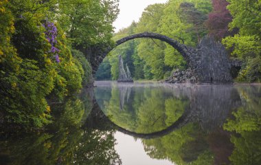 Köprü ormangülü Park Kromlau, Almanya