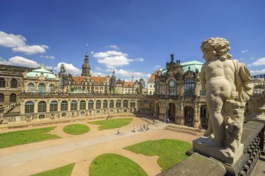 Dresden, Saxrony, Almanya-Mayıs 2017: Dres ünlü Zwinger palace