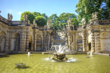 Dresden, Saxrony, Almanya-Mayıs 2017: Dres ünlü Zwinger palace