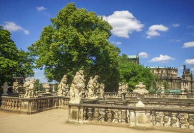 Dresden, Saxrony, Almanya-Mayıs 2017: Dres ünlü Zwinger palace