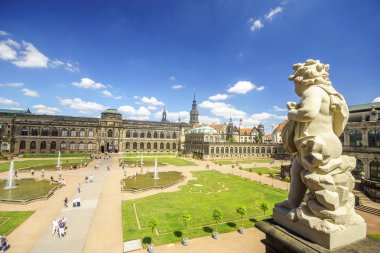 Dresden, Saxrony, Almanya-Mayıs 2017: Dres ünlü Zwinger palace