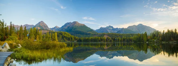 Salida Del Sol Sobre Lago Montaña Las Montañas Tatra Eslovaquia — Foto de Stock