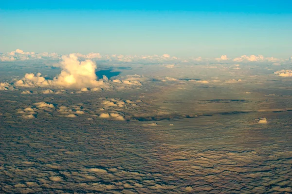 雲に見えるブロッケンの妖怪 — ストック写真