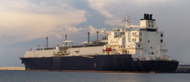Lng Terminali'nde Lng Petrol tankeri