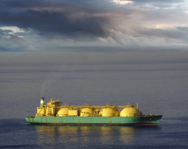  Tanker lng Okyanusu üzerinde