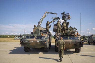 9 k 33 Osa, Zrk-Sd Romb, Nato kod: Sa-8 Gecko) - kendinden tahrikli uçaksavar füze sistemi 