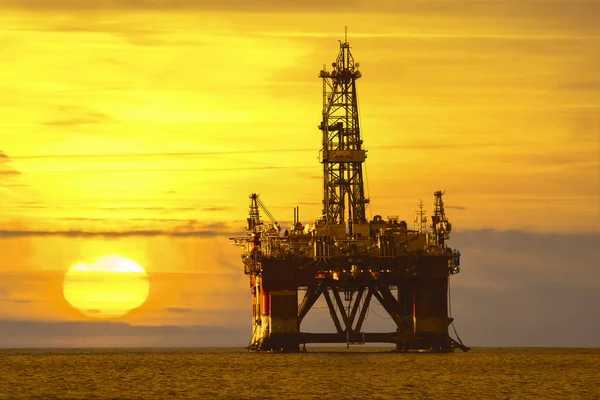 Sea drilling platform — Stock Photo, Image
