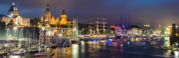 Szczecin, Pologne-Août 2017 : voiliers au quai de Szcze — Photo