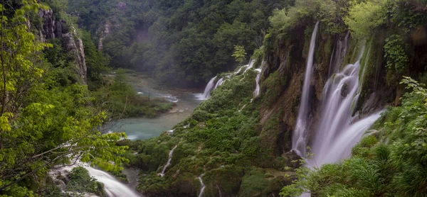 Vue Sur Les Cascades Les Célèbres Parc National Plitvice Croatie — Photo