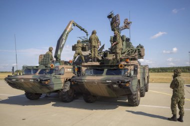 9 k 33 Osa, Zrk-Sd Romb, Nato kod: Sa-8 Gecko) - kendinden tahrikli uçaksavar füze sistemi 