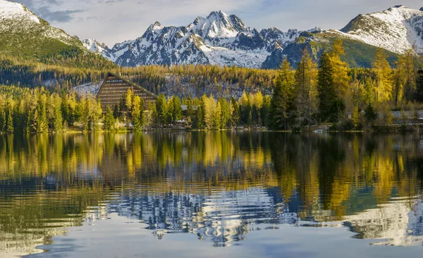 Zimní Panorama Horské Jezero Štrbské Pleso Slovensku — Stock fotografie