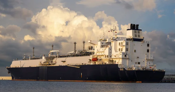 Swinoujscie Poland April 2019 Lng Tanker Supply Liquefied Gas Lng — Stock Photo, Image