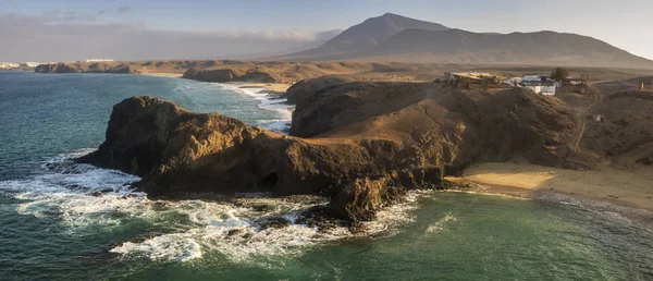 Bela praia de Papagayo em Lanzarote, ilhas Canárias — Fotografia de Stock