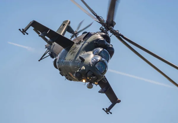 Swidwin, Lengyelország-június 2019: Combat helikopter Mi-24 lengyel Air fo — Stock Fotó