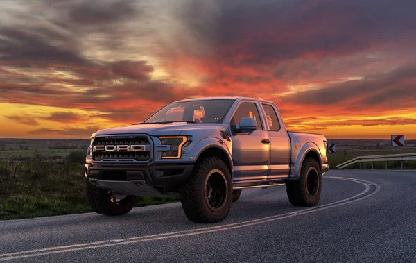 Ford f 150 raptor fotos de stock, imágenes de Ford f 150 raptor sin  royalties | Depositphotos