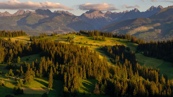 Panorama Över Tatrabergen Polen Det Vackra Ljuset Den Nedgående Solen — Stockfoto
