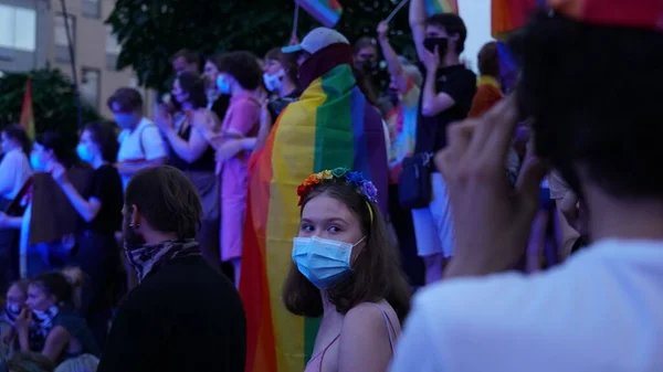 Katowice Polen August 2020 Lgbt Gleichstellungsmarsch Junge Menschen Regenbogenkleidung Kämpfen — Stockfoto