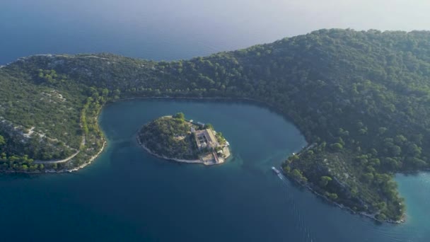 มมองทางอากาศของอ ทยานแห งชาต Mljet ในโครเอเช Veliko และทะเลสาบ Malo ภาพของเกาะเซนต แมร — วีดีโอสต็อก