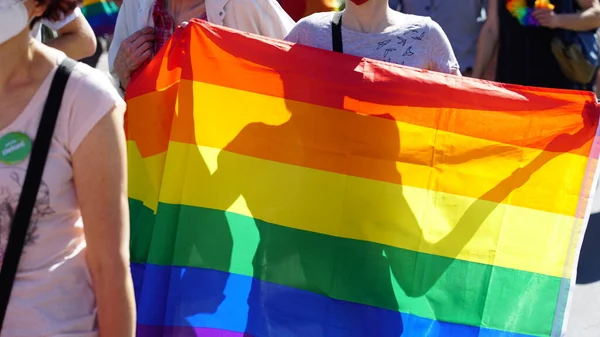 Marche Pour Égalité Lgbt Les Jeunes Gays Lesbiennes Transgenres Arborent — Photo