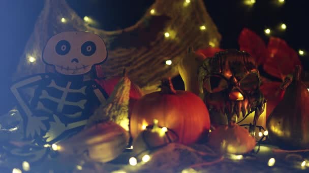 Calabazas Halloween Espeluznantes Paisajes Otoñales Por Noche Esqueleto Movimiento Detener — Vídeo de stock