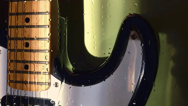 Gitarın Arkasında Damlaları Var — Stok fotoğraf