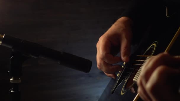 Musicien Jouant Guitare Studio Près Microphone — Video