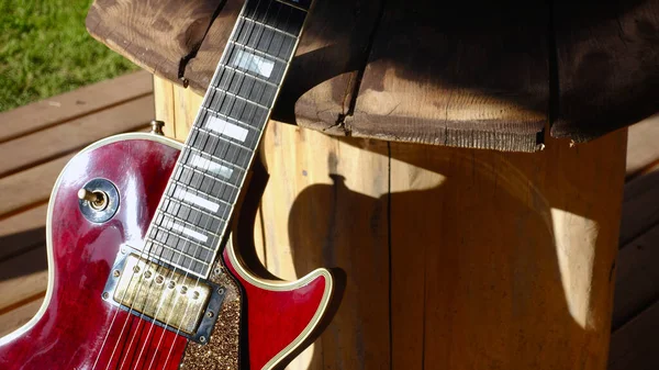 Guitarra Elétrica Nas Tábuas Madeira Fechar Espaço Cópia — Fotografia de Stock