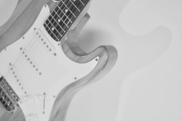 Primer Plano Guitarra Eléctrica Blanco Negro — Foto de Stock